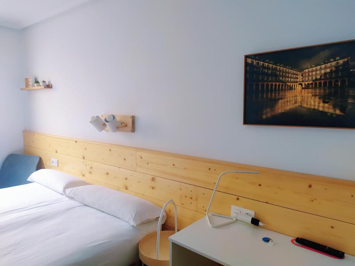 Pension Urkia Сан-Себастьян Экстерьер фото