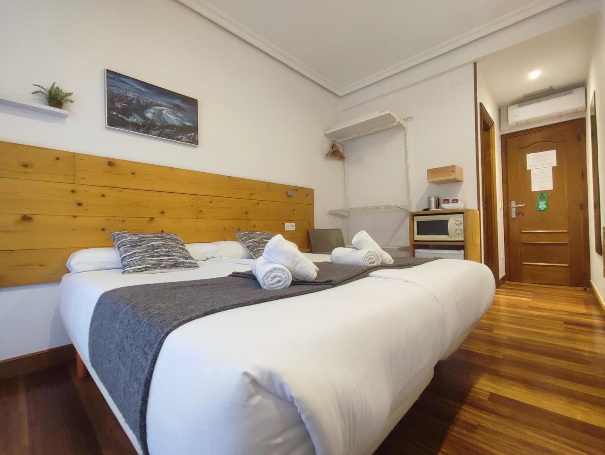 Pension Urkia Сан-Себастьян Экстерьер фото