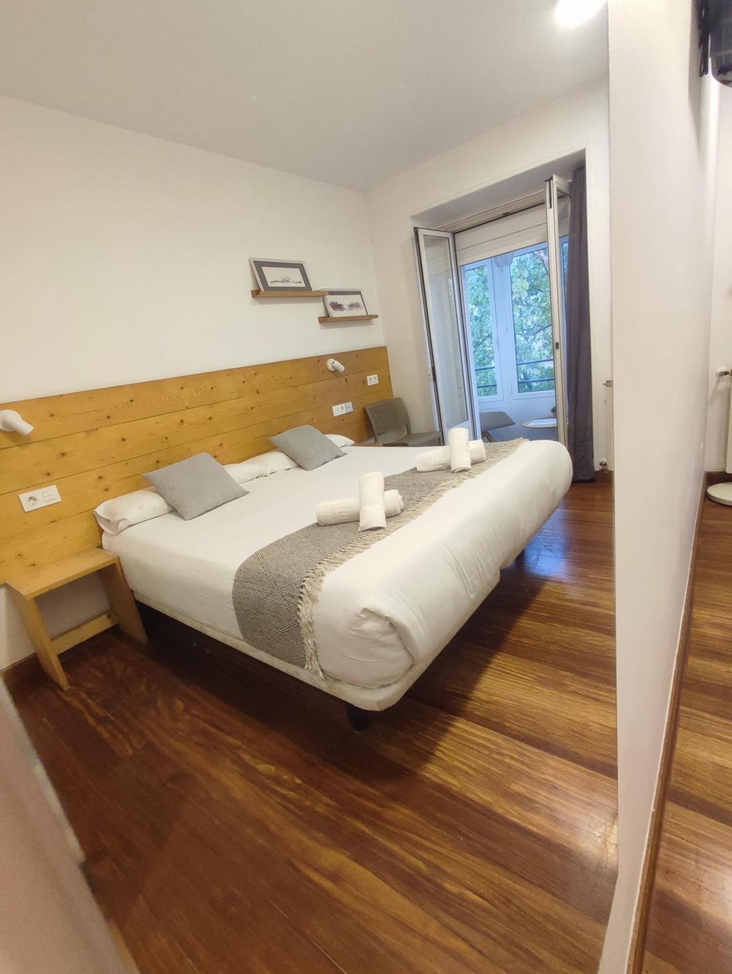 Pension Urkia Сан-Себастьян Экстерьер фото